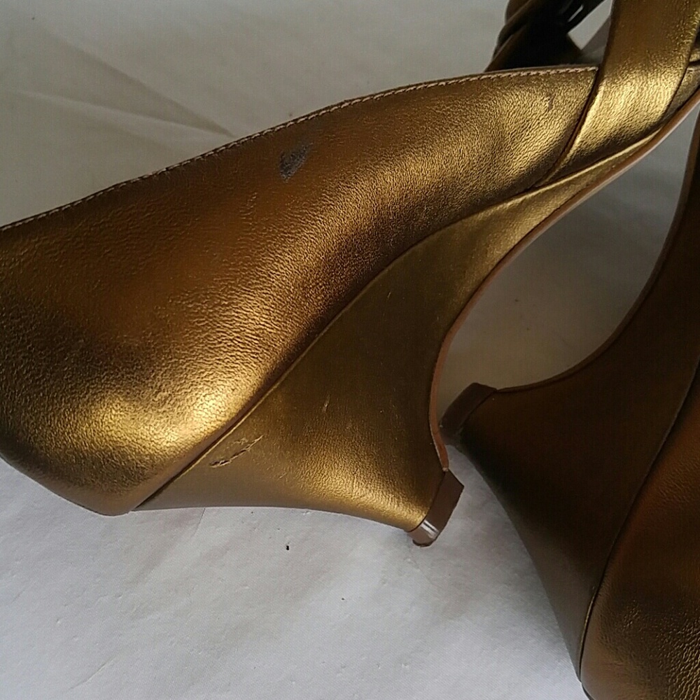 Shoes - Picture 7 of 7